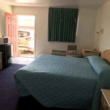 Luxury Inn George West Luaran gambar