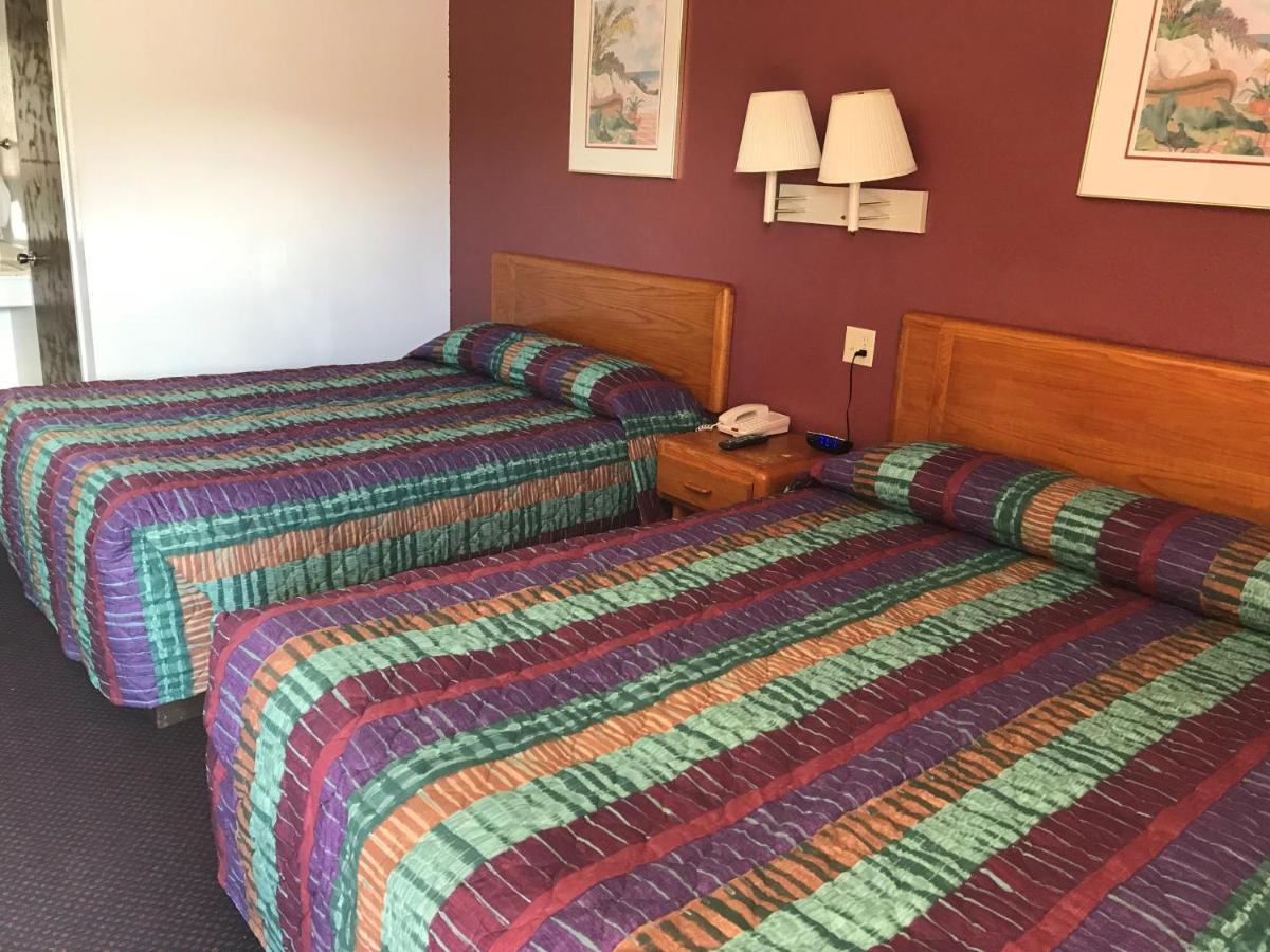 Luxury Inn George West Luaran gambar
