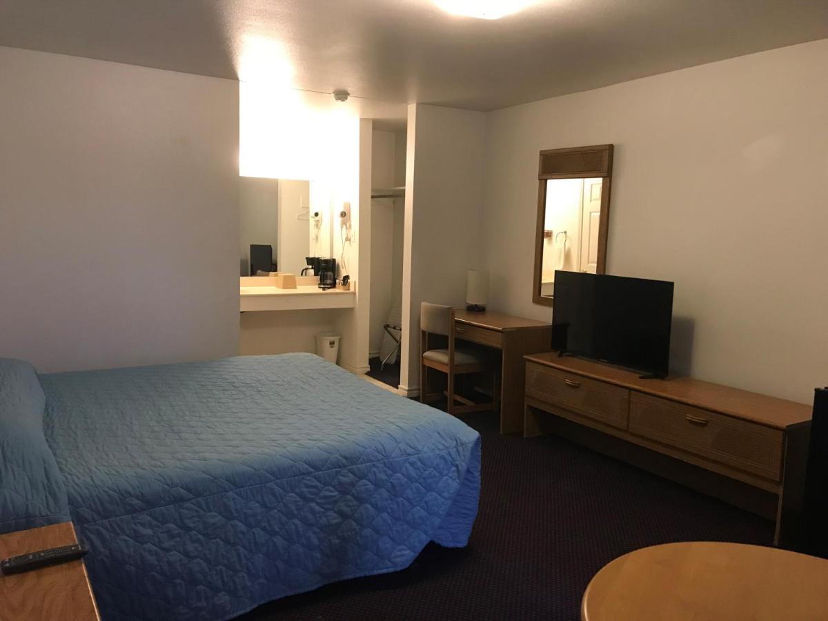 Luxury Inn George West Luaran gambar