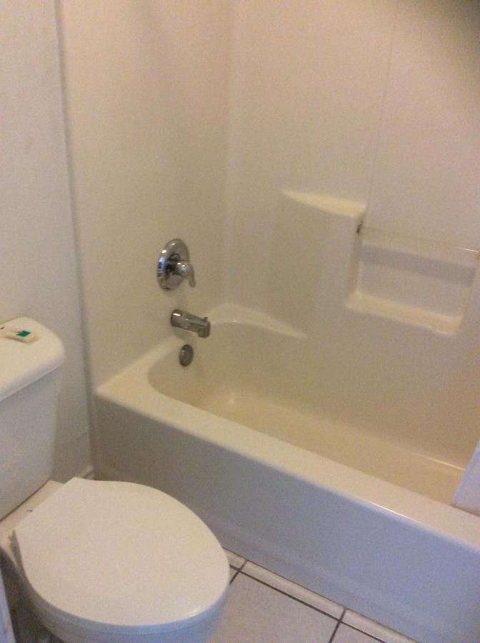 Luxury Inn George West Luaran gambar